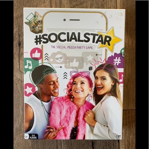 NEW #SocialStar Game Ages 13+ - Picture 1 of 2